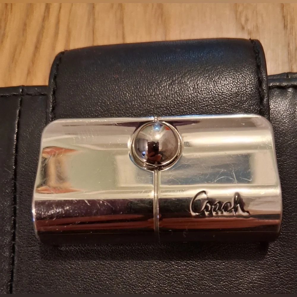EUC Vintage Y2K Coach Kristin Black Leather Casual Prep Everyday Bifold Wallet